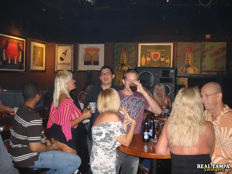 Mandi McGraw: Tall Mature Blonde in Glasses Has Public Group Sex – photo 9 of 20