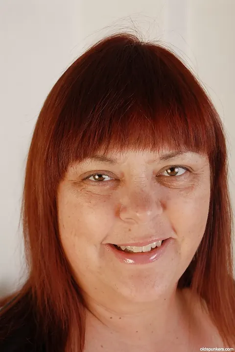 Mature BBW with Big Natural Tits Spreads Her Hairy Pussy – photo 1 of 16