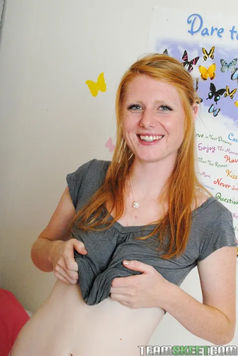 Pale Redhead Preps Her Shaved Pussy with a Vibrator – photo 2 of 16