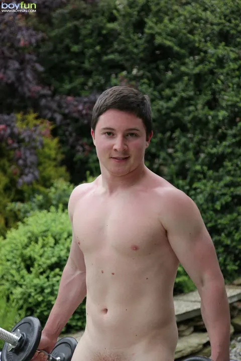 Thick Men Fuck Outdoors and Cum – photo 16 of 21