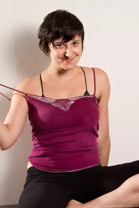 Short-Haired Brunette with Big Natural Tits Spreads Her Hairy Pussy – photo 3 of 19