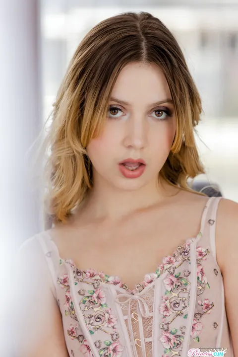 Daisy Bean: Petite Blonde Sucks Two Men and Takes a Creampie – photo 16 of 20