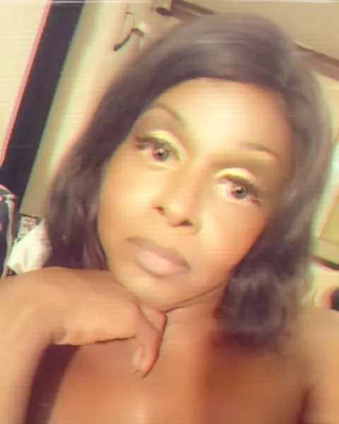 Ebony Trans MILF Reveals Her Big Tits and Cock – photo 4 of 14