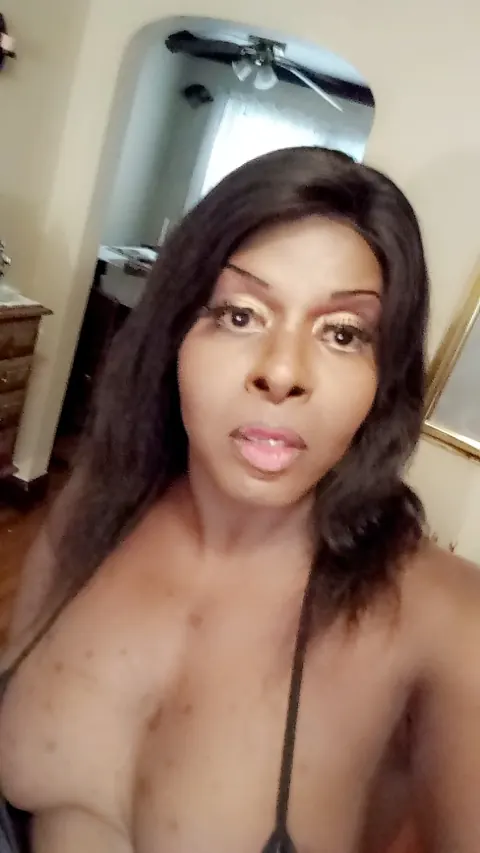 Ebony Trans MILF Reveals Her Big Tits and Cock – photo 2 of 14