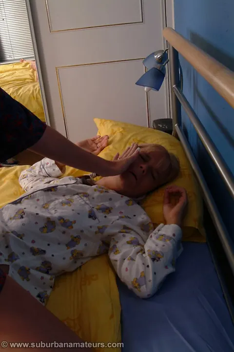 Louise Evans: Two PAWG Blondes Finger and Spread in the Bedroom – photo 7 of 21