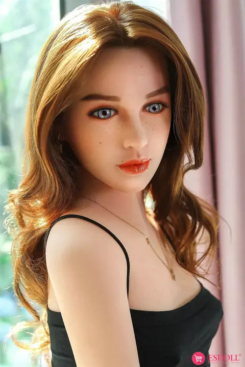 Woman Strips Out of Her Lingerie and Poses Nude Front and Back – photo 14 of 21