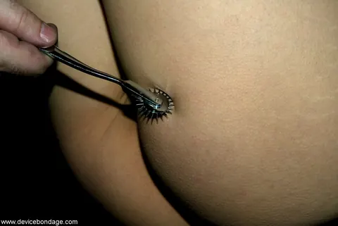 Circe Borges: Tattooed Redhead Bound in Chains Fingers Her Pussy – photo 10 of 17