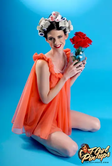 Trans Woman Undresses and Poses Nude in Pinup Style