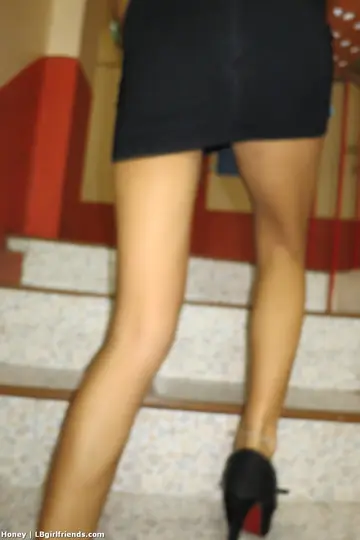 Thai Trans Woman Kisses Her Partner and Takes Bareback Anal in POV