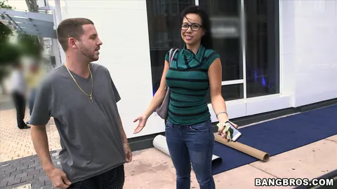 Kimmy Lee: Thick Asian MILF in Glasses Sucks and Fucks Outdoors – photo 2 of 21