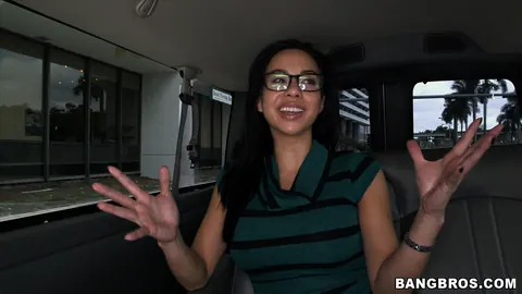 Kimmy Lee: Thick Asian MILF in Glasses Sucks and Fucks Outdoors – photo 4 of 21