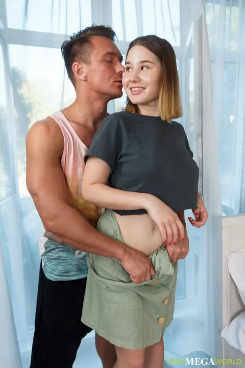 Amalia Davis: Short-Haired Brunette Sucks Cock and Takes Anal Outdoors – photo 6 of 20