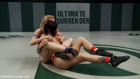Dee Williams: Tall Blonde in a Bikini Gets Restrained for Lesbian Bondage – photo 6 of 21