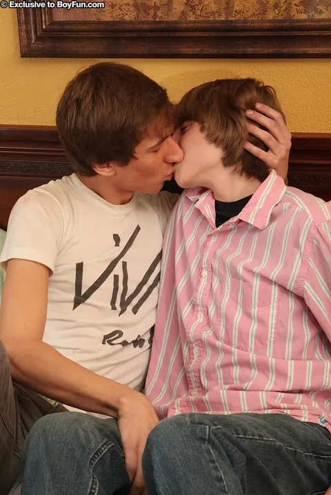 Two Men Suck Cock and Fuck Anal – photo 1 of 21