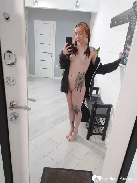 Redhead PAWG in Glasses Spreads for Mirror Selfie – photo 12 of 20