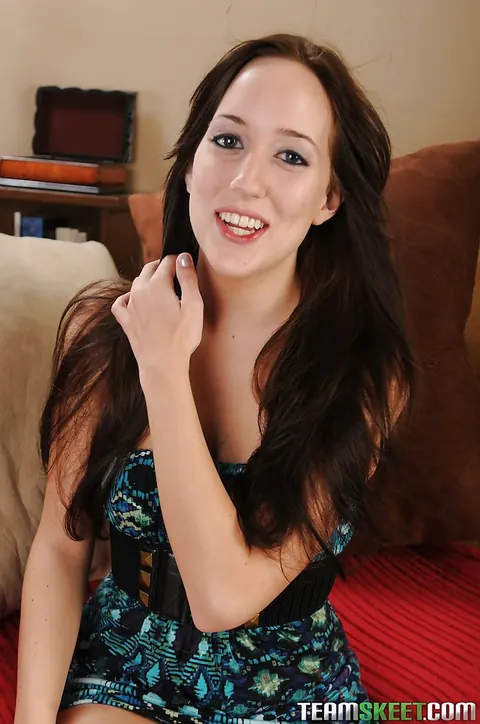 Jennifer Sloan: Brunette in a Skirt and Heels Undresses and Spreads Her Legs – photo 6 of 16