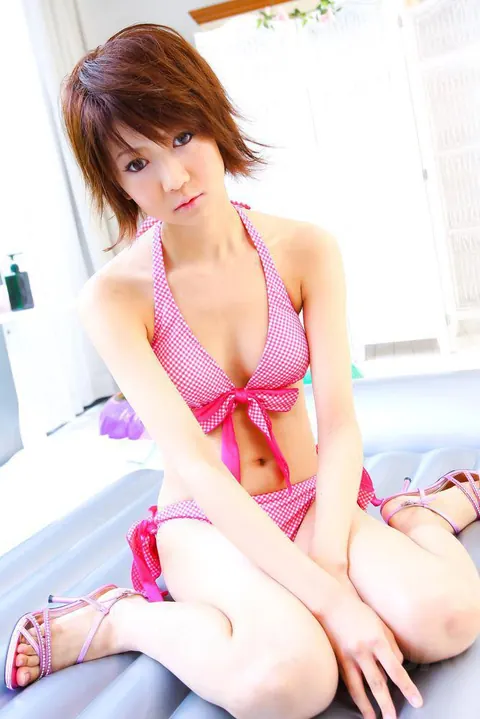 Miriya Hazuki: Japanese Brunette Squirts During Oiled Threesome – photo 13 of 16