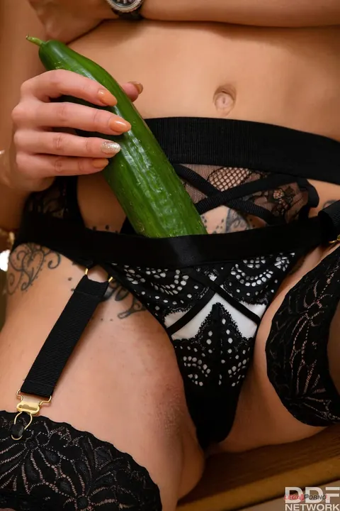 Krystal Webb: British MILF in Stockings Fucks a Cucumber in the Kitchen – photo 10 of 20