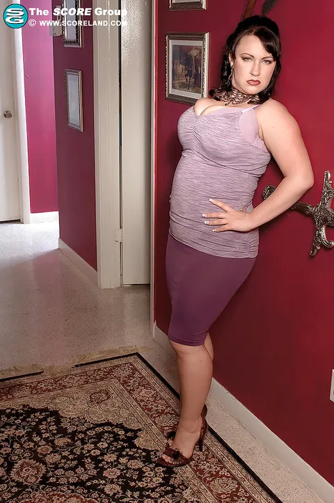 BBW Brunette Lifts Her Skirt to Reveal Her Huge Tits – photo 1 of 16
