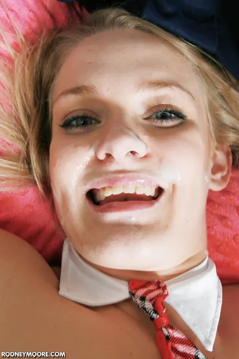 Kensey Knox: Blonde Flaunts Her Hairy Bush Before Taking Cock for a Cumshot – photo 20 of 21