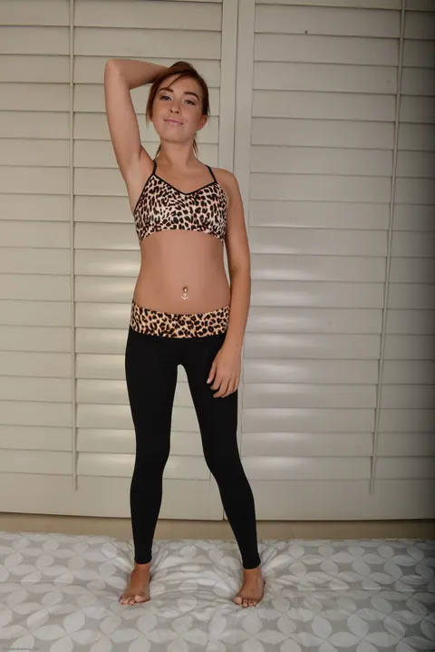 Kaylee Haze: Petite Brunette with Small Natural Tits Undresses, Poses Nude and Arches Back – photo 1 of 21