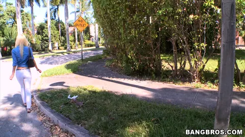 Randi Tango: Tall Skinny Blonde Gets Fucked Outdoors and Spreads Wide – photo 2 of 21