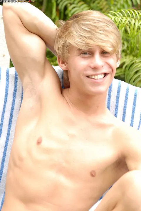 Hairy Blonde Guy Strips Outdoors and Strokes to a Cumshot – photo 1 of 21