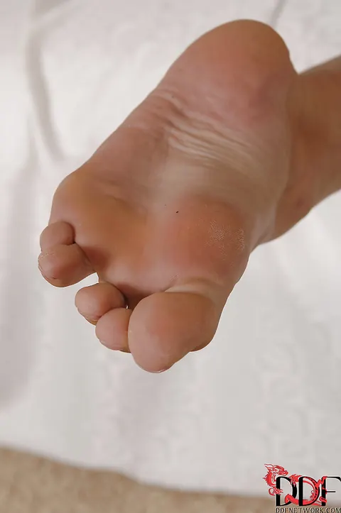 Chelsey Lanette: Busty Blonde PAWG Spreads and Shows Her Feet in Socks – photo 10 of 16