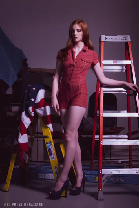 Redhead Strips Out of Her Tight Red Clothes – photo 4 of 21