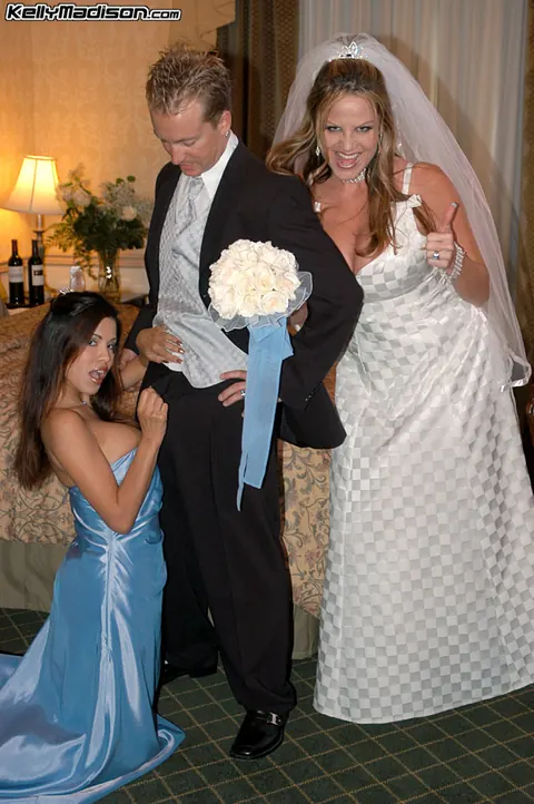 Alexis Amore: Tall Latina MILF in Stockings and Skirt Joins a Threesome – photo 9 of 16