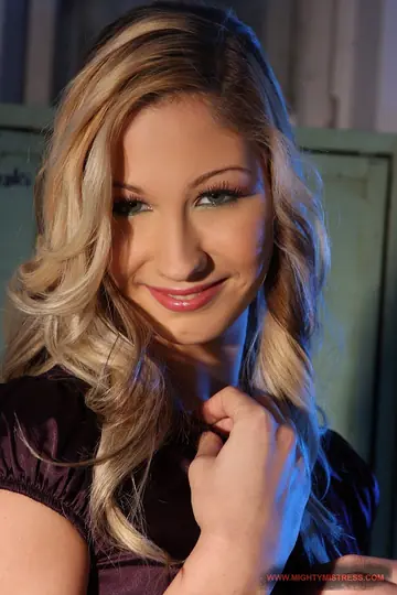 Lea Lexis – Blonde and Brunette in Lesbian BDSM with Toys and Bondage