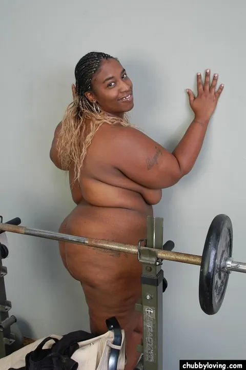 Mature Ebony BBW Strips Out of Her Lingerie and Spreads Wide – photo 13 of 16