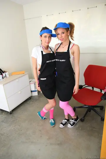Chastity Lynn – Blonde and Brunette Lesbians Kiss, Spread, and Play Anal