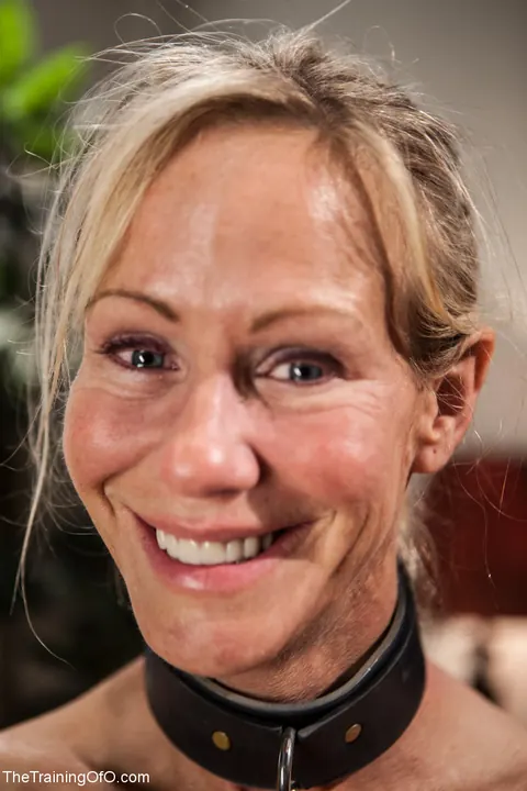 Simone Sonay: Thick Blonde MILF in Bondage Takes a Dildo and Spreads – photo 20 of 20