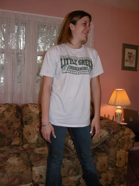 Amateur Strips Out of Her Jeans and Spreads Her Shaved Pussy – photo 6 of 21