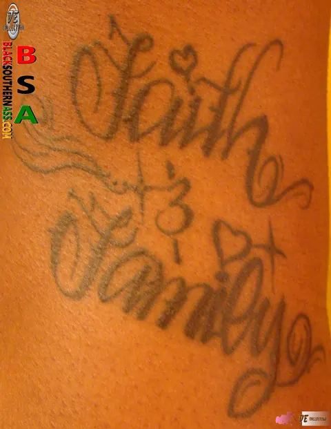 Ebony Woman Poses in Lingerie and Shows Off Her Tattoo – photo 11 of 15