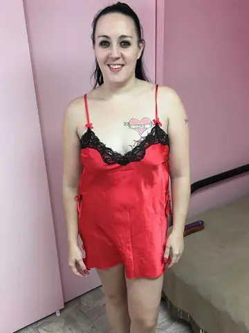 Curvy Latina MILF Lifts Her Lingerie for a Handjob and Toy Play