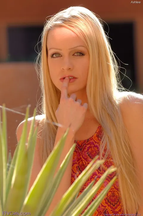 Blonde Flashes Her Pussy and Tits Outdoors in a Red Dress – photo 11 of 20
