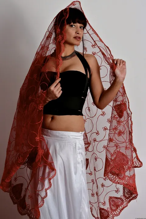 Indian Brunette Lifts Her Skirt and Poses Nude in Boots – photo 5 of 15