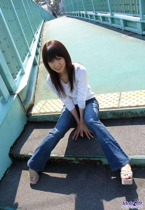 Kurara: Thick Japanese Brunette Strips Out of Her Jeans and Lingerie Outdoors – photo 2 of 16