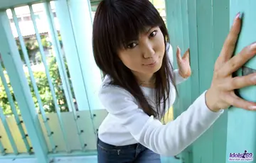 Kurara – Thick Japanese Brunette Strips Out of Her Jeans and Lingerie Outdoors
