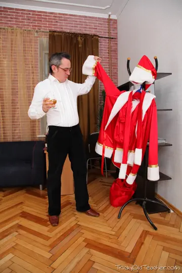 Pale Woman in Santa Outfit Gets Fucked by Her Partner