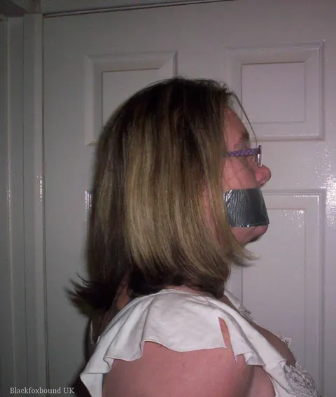 Busty Mature Woman in Pantyhose and Boots Gets Rope Bound – photo 6 of 16