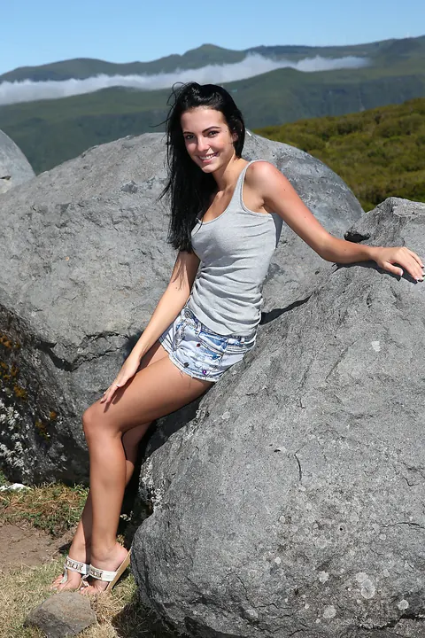 Sapphira A: Skinny Brunette Pisses and Spreads Her Pussy Outdoors – photo 8 of 16