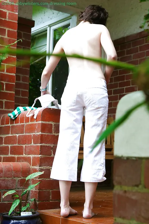 Pale PAWG Fingers Her Pussy Outdoors Then Pulls on Panties and Dress – photo 11 of 16