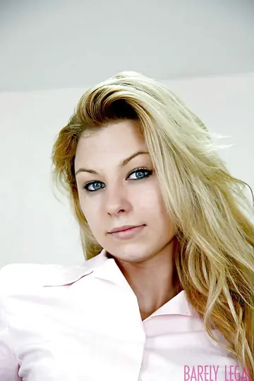 Blonde Secretary in Lingerie Exposes Her Shaved Pussy at the Office