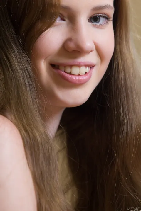Brunette Shows Off Her Hairy Pussy – photo 3 of 20