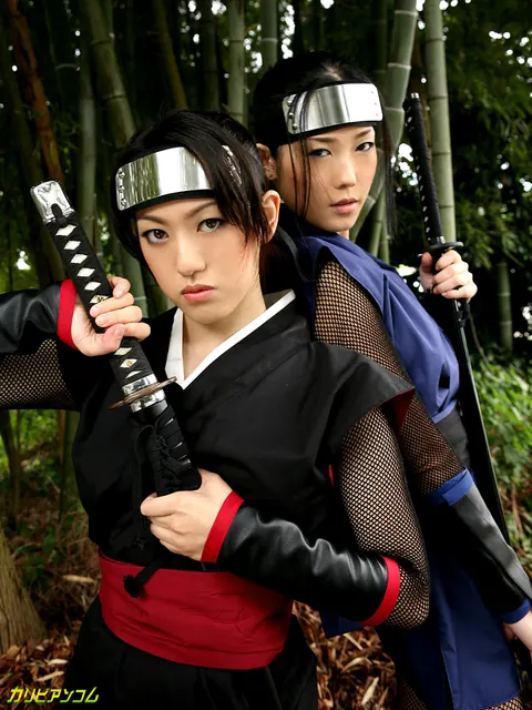 Yui Komine: Petite Asian MILF Sucks and Fucks Outdoors in Cosplay – photo 2 of 12