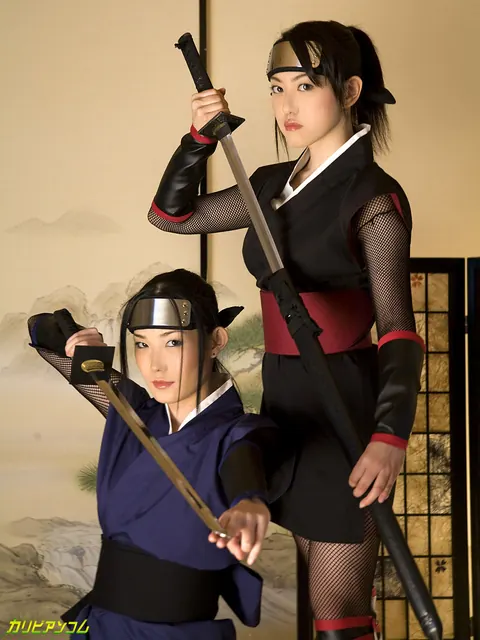 Yui Komine: Petite Asian MILF Sucks and Fucks Outdoors in Cosplay – photo 3 of 12