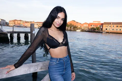 Dulce Rivera: Petite Latina Teases in a Lace Bra and Jeans Outdoors – photo 11 of 20